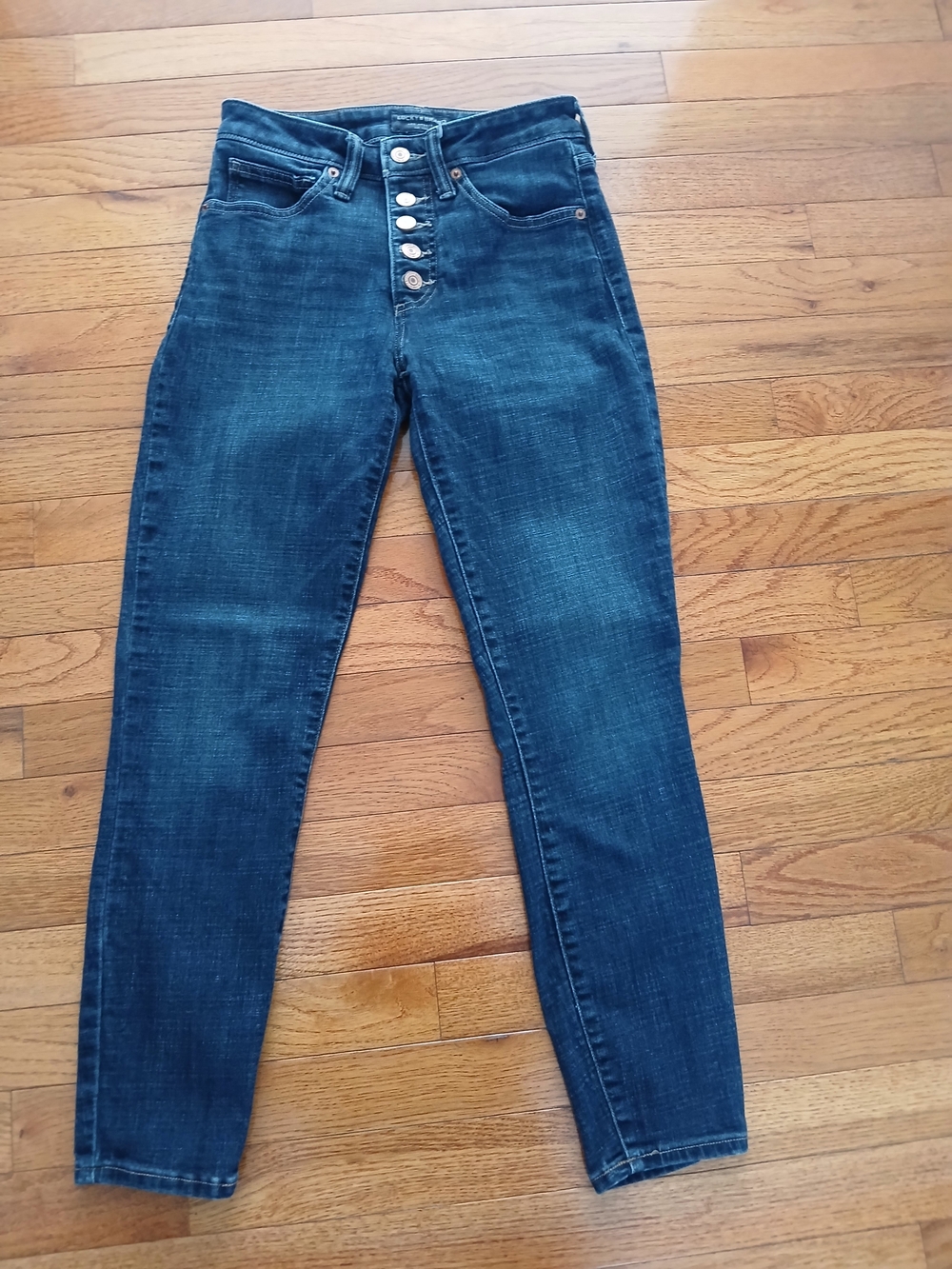 Lucky Brand Women's Skinny Jeans in Dark Blue Wash